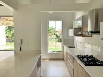 Se Vende Casa Campestre  En Condominio En El Caimo Armenia