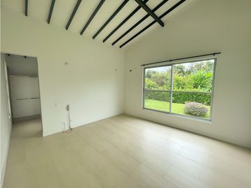 Se Vende Casa Campestre  En Condominio En El Caimo Armenia
