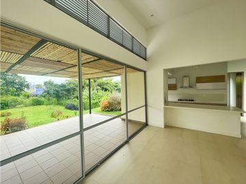 Se Vende Casa Campestre  En Condominio En El Caimo Armenia