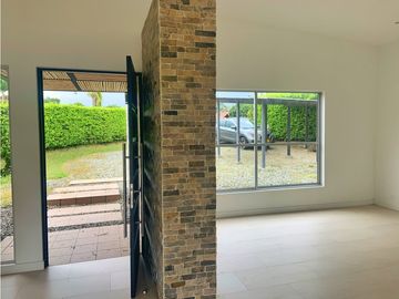 Se Vende Casa Campestre  En Condominio En El Caimo Armenia