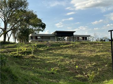 Se Venden Lotes y Haciendas Campestres La Tebaida
