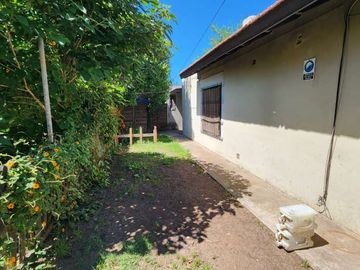 Casa para 2 Familias en venta en Burzaco Este