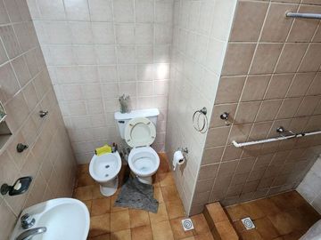 Casa para 2 Familias en venta en Burzaco Este