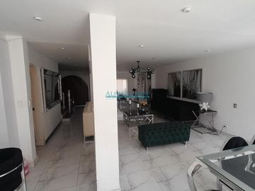 Casas Venta CAL. Ayacucho - LA MOLINA