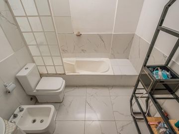 Venta PH luminoso 4 amb, 3 dorm, 2 baños, dependencia con baño, balcón, 2 terrazas, Apto crédito