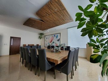 Venta de espectacular residencia/Hacienda de Valle Escondido