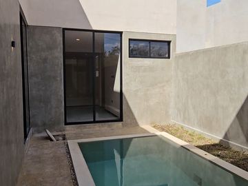 VILLA CON HABITACION EN PLANTA BAJA Y ALBERCA LISTA PARA HABITAR.