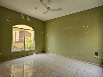 CERCA DEL MAR AMPLIA CASA EN VENTA EN CHICXULUB, PROGRESO, YUCATAN.