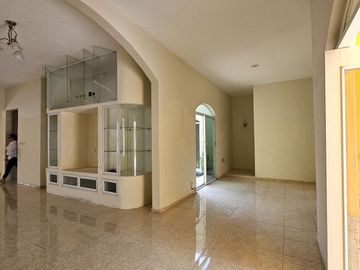 CERCA DEL MAR AMPLIA CASA EN VENTA EN CHICXULUB, PROGRESO, YUCATAN.