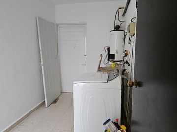 CASA EN SODZIL NORTE A UNAS CUADRAS DE LAS OFICINAS TREN MAYA