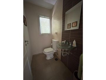 IMPECABLE CASA AMOBLADA EN ALQUILER EN BARRIO CERRADO VALLE CLARO