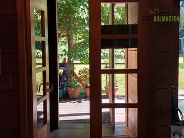 Casa en Venta en Amplia casa con Quincho, Bodega y Cancha de Tenis - Lomas de Reloncaví