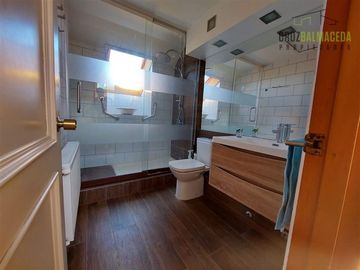 Parcela en Venta en Amplia casa con Quincho, Bodega y Cancha de Tenis - Lomas de Reloncaví