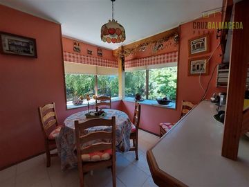 Parcela en Venta en Amplia casa con Quincho, Bodega y Cancha de Tenis - Lomas de Reloncaví