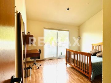 Casa en Venta - (3)