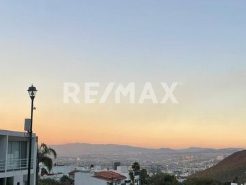 Casa en Venta - (3)