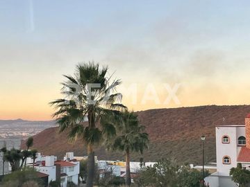 Casa en Venta - (3)