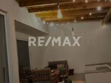 Casa en Venta - (3)