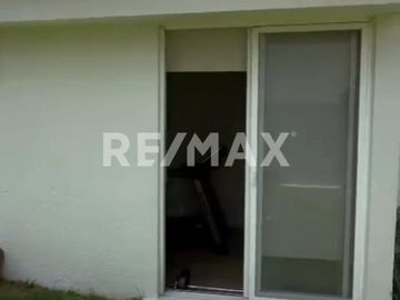 Casa en Venta - (3)