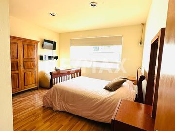 Casa en Venta - (3)