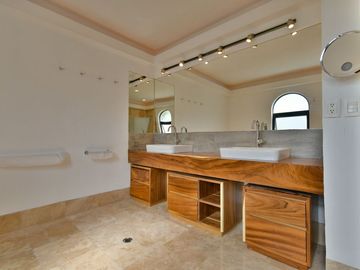 Casa en venta en San Miguel de la Cañada
