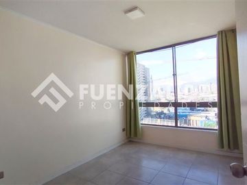Departamento en Venta en Calle Coquimbo a dos cuadras del metro Matta