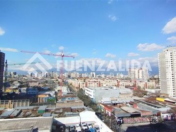 Departamento en Venta en Calle Coquimbo a dos cuadras del metro Matta