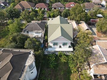 5 Bedroom House for sale in Saphan Sung, Bangkok