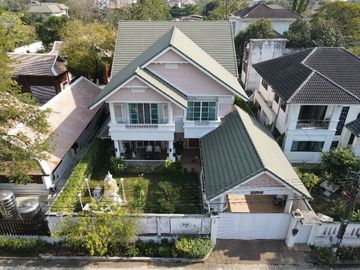 5 Bedroom House for sale in Saphan Sung, Bangkok