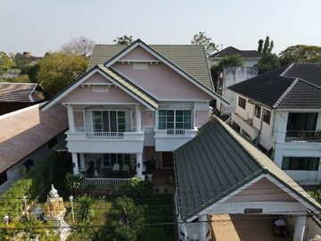 5 Bedroom House for sale in Saphan Sung, Bangkok