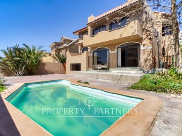 Venta casa amplia en Jardines del Sur