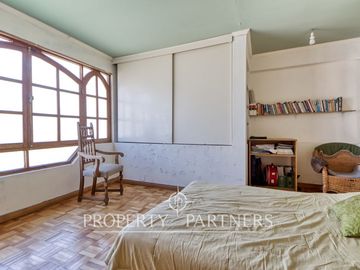 Venta casa amplia en Jardines del Sur