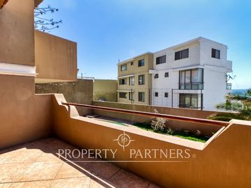 Venta casa amplia en Jardines del Sur