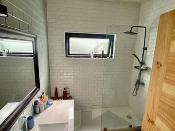 Casa en Venta en Condominio Mirador del Quelhue a solo 7 minutos del centro de Pucon