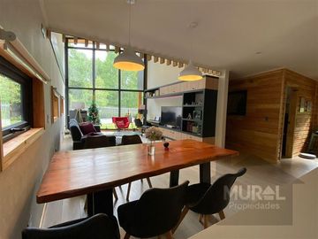 Casa en Venta en Condominio Mirador del Quelhue a solo 7 minutos del centro de Pucon