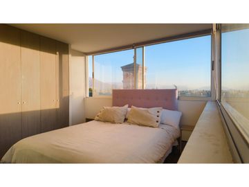 Departamento en Venta - Con vista a Plaza Ñuñoa