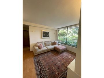 Vendo Hermoso y espacioso Dúplex en Vitacura 4D4B2E, Con Jardín y patio privado