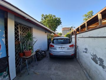 Se vende propiedad 3 dorm. 264 m2 terreno, 98 m2 const, Macul