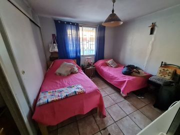 Se vende propiedad 3 dorm. 264 m2 terreno, 98 m2 const, Macul