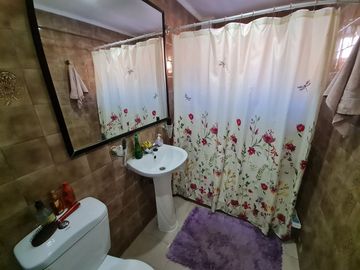 Se vende propiedad 3 dorm. 264 m2 terreno, 98 m2 const, Macul