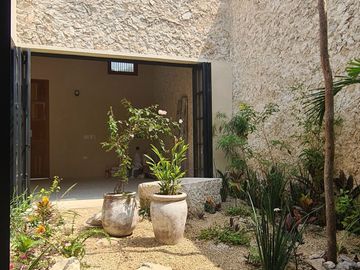 Casa en venta, QUINTA COLORADA, en el Centro de la Ciudad de Mérida Yuc.