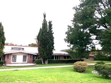 Casa en venta como terreno ubicado en Toluca, Estado de México