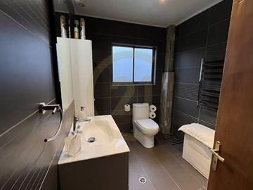 Hermosa casa  en venta Cerro Castillo