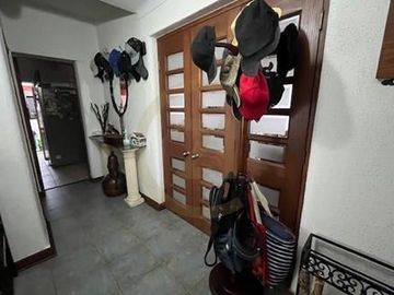 Hermosa casa  en venta Cerro Castillo