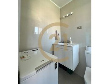 Venta de moderno loft recién remodelado en Reñaca