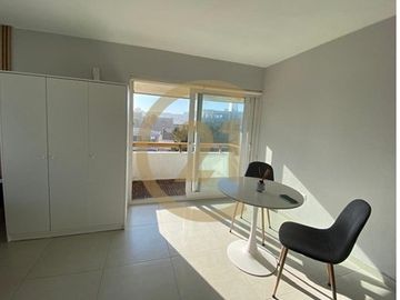 Venta de moderno loft recién remodelado en Reñaca