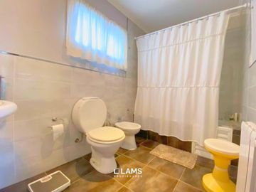Casa 4 ambientes con piscina - Venta - Barrio Privado Arenas del Sur