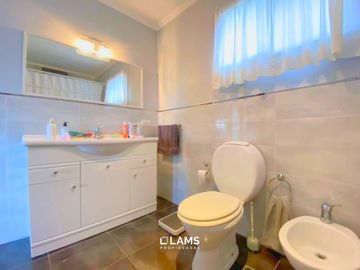 Casa 4 ambientes con piscina - Venta - Barrio Privado Arenas del Sur