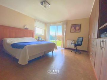 Casa 4 ambientes con piscina - Venta - Barrio Privado Arenas del Sur