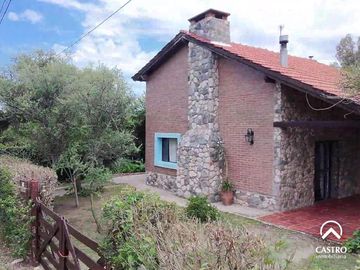 Casa en Las Moreras, Villa de Merlo.